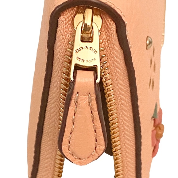 Coach Medium Id Zip Wallet With Floral Whipstitch #CA025 - Picture 5 of 12